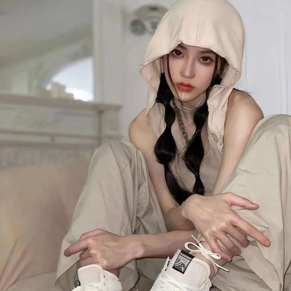 布劳涅森林的女人们